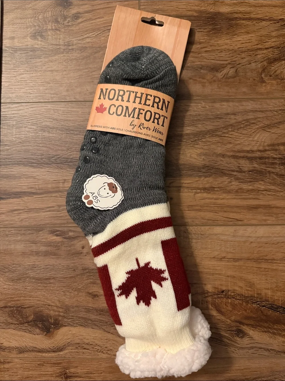 Men’s Grey and Cream Maple-Accent Slipper Socks